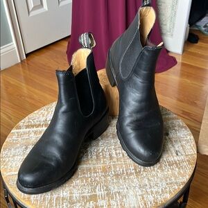 Black Leather Blundstone Heeled Boots